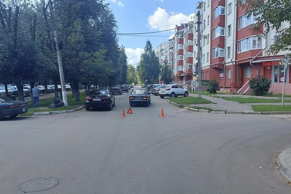 Марокко бул шмидта 25 19 тверь фото В Твери на бульваре Шмидта машина сбила четырехлетнего мальчика - KP.RU