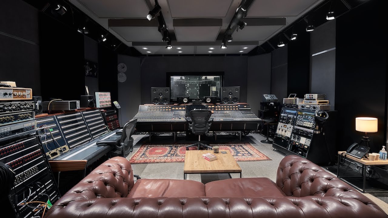 Маршал студия фото RECORDING STUDIO TOUR of Marshall Recording Studios - A tour that goes to 11.. -