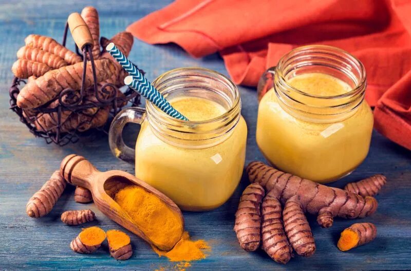 Мед с куркумой фото Turmeric Milk Recipe (Golden Milk) - The Coconut Mama Jengibre y curcuma, Remedi