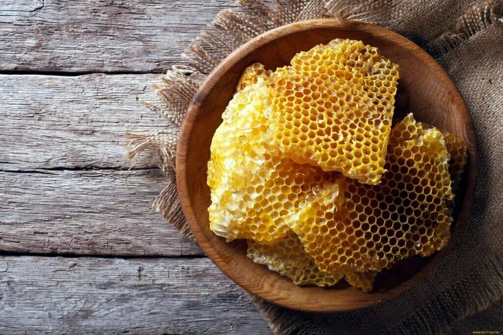Мед в сотах фото красивые Байкальская Таёжница, мёд и продукты пчеловодства, ул. Тулаева, 108/1, Улан-Удэ 