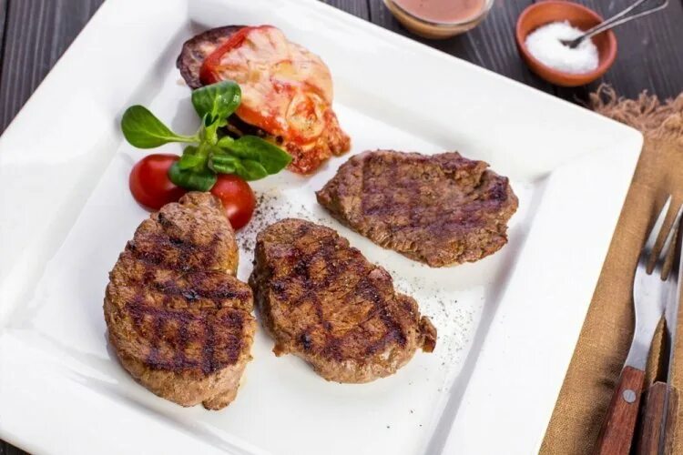 Медальоны из свинины фото 20 рецептов из свиной вырезки, которые понравятся всей семье