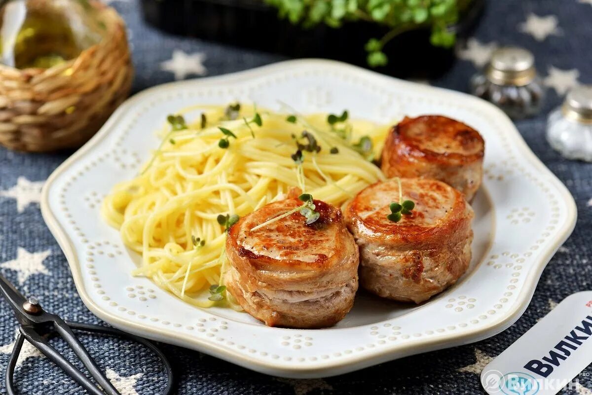 Медальоны в духовке рецепт с фото Медальоны из свинины в беконе - как приготовить в духовке, рецепт с фото