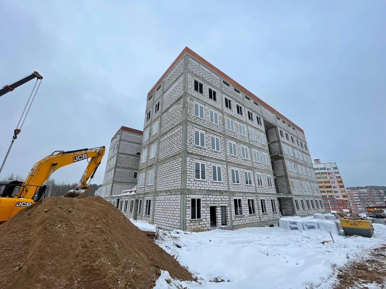 Медекс 21 микрорайон королевка фото Строительство поликлиники на Королёвке за месяц не продвинулось