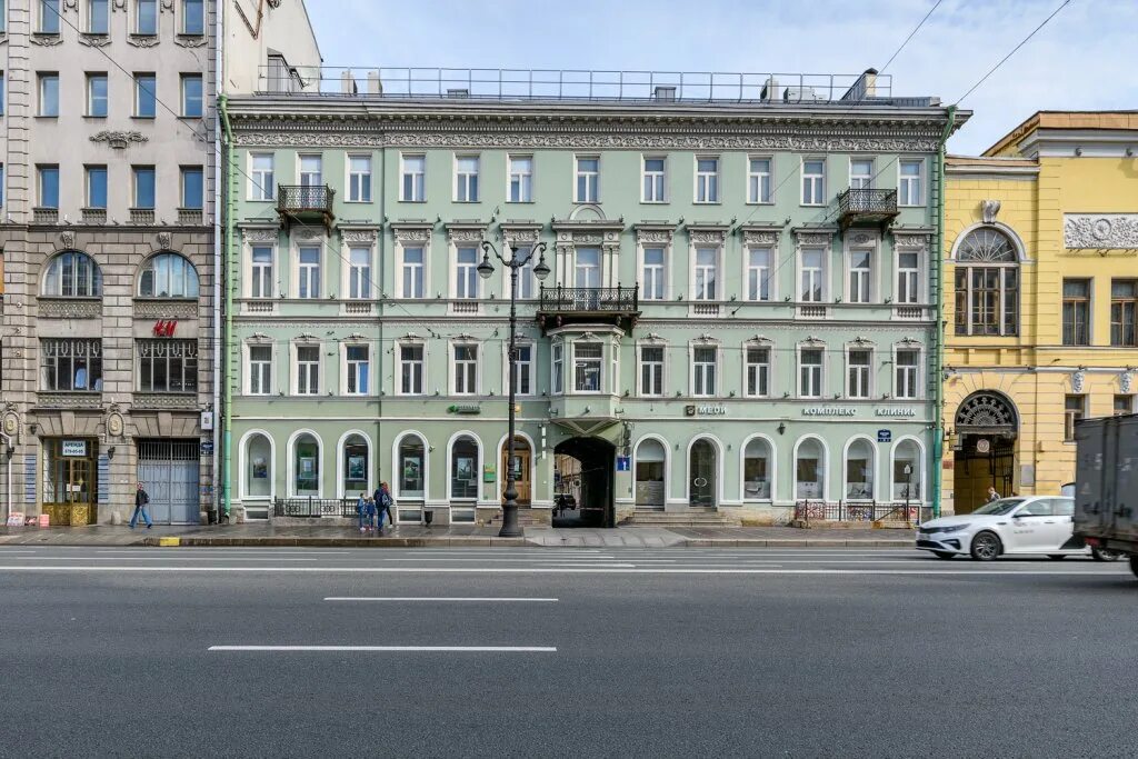 Меди невский просп 82 фото Апартаменты Уют на Невском, Санкт-Петербург. Бронирование, отзывы, фото - Турист