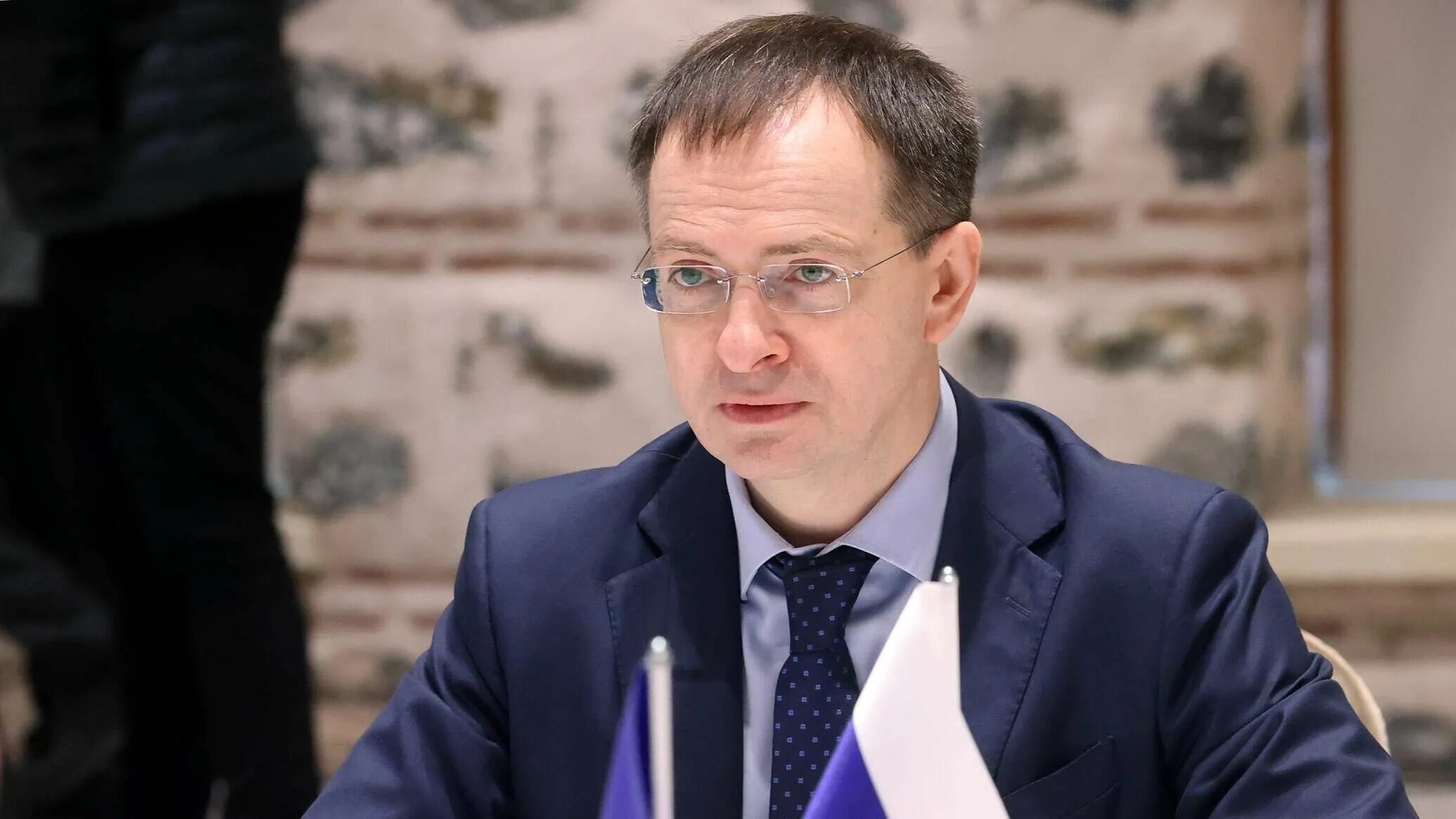 Мединский владимир ростиславович фото На какие уступки готова идти Украина в переговорах с Россией - Мединский - РИА Н