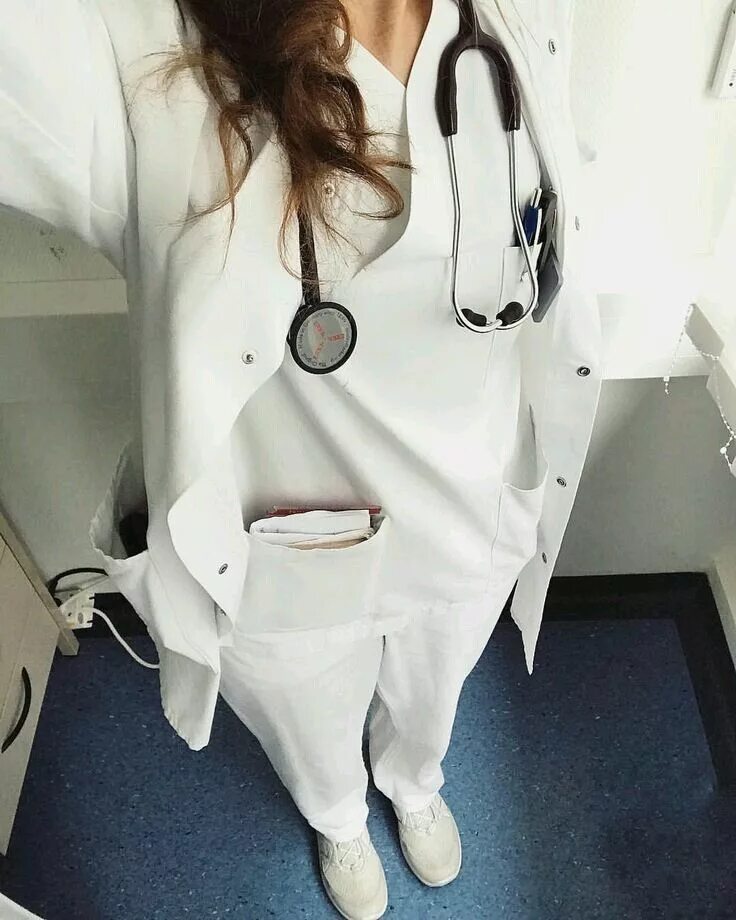 Медицинские фото на аву Pin on doctors(dream) Doctor medical, Medical outfit, Female doctor