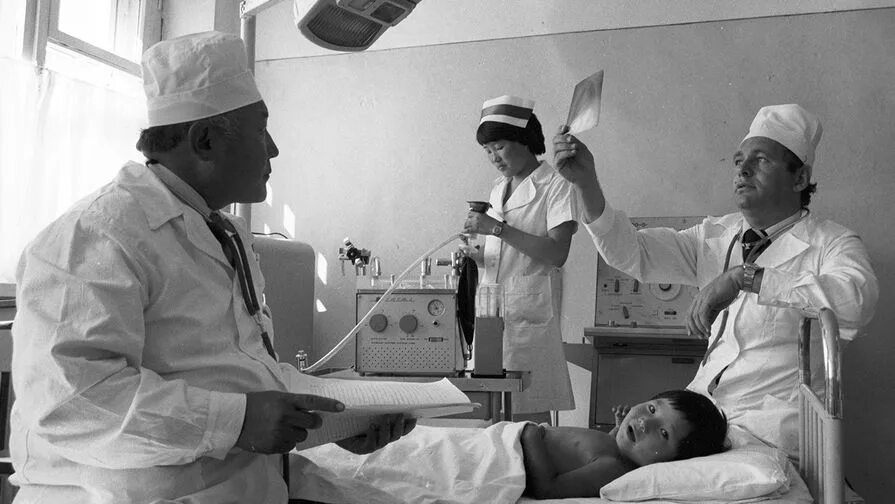Медицинские фото ссср Взрослый юбилей детского доктора: Леониду Рошалю - 85 - Газета.Ru
