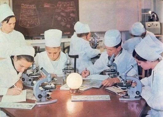 Медицинские фото ссср Какой была советская медицина 70-х Медицина, Советский союз, Детство