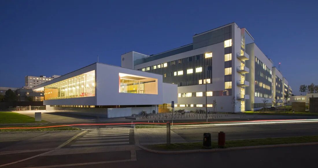 Медицинские здания фото Gallery of Akershus University Hosptial / C.F. Møller - 1