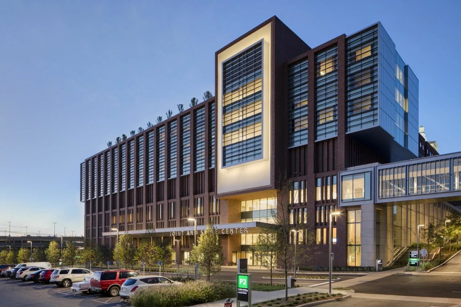 Медицинские здания фото Pin on Architecture Healthcare