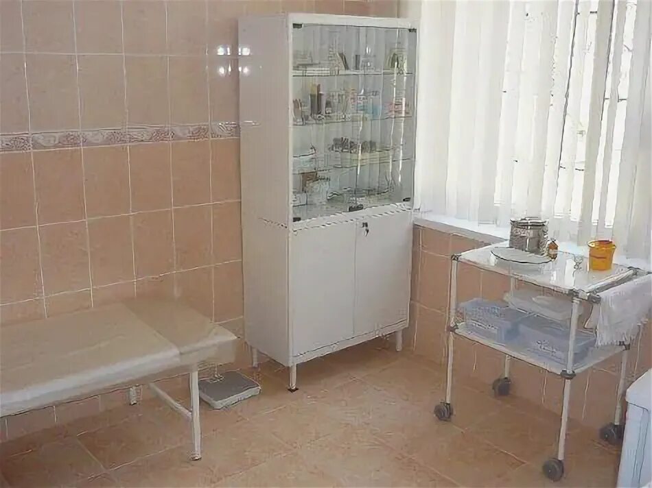 Медицинский кабинет в школе фото Школьное нездоровье - МК Карелия