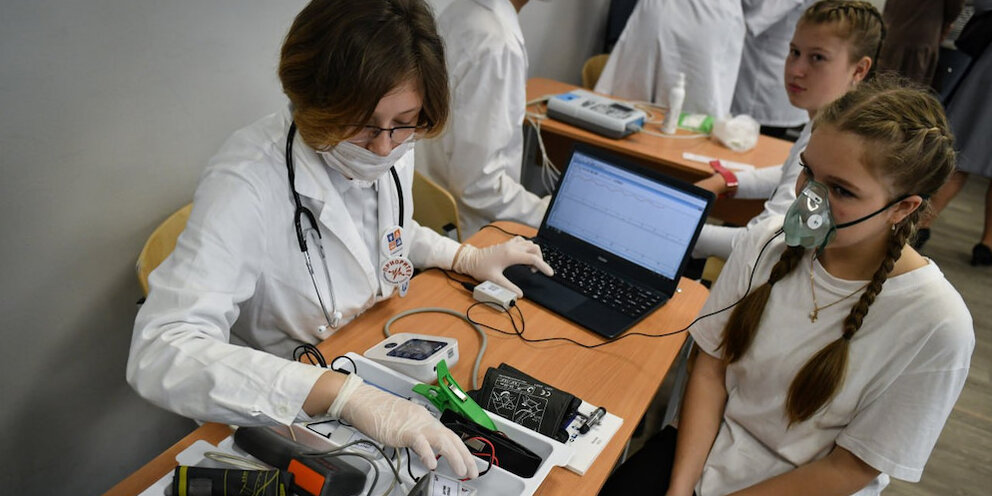 Медицинский класс фото В пермской школе открылся профильный класс для подготовки будущих медиков: Новос