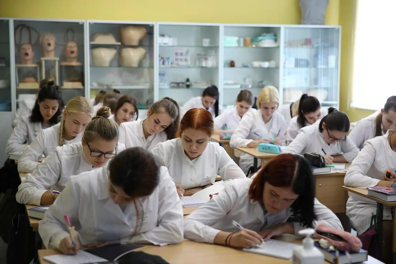 Медицинский колледж 1 фото Почти 1,8 тыс. выпускников завершают обучение в медколледжах Подмосковья в этом 