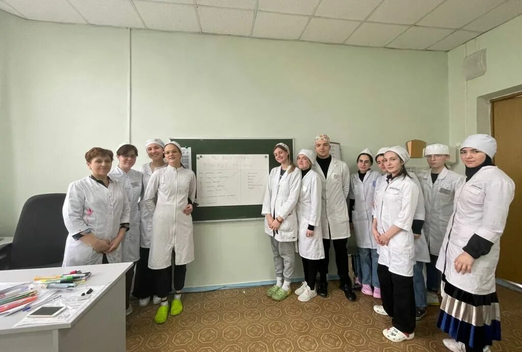 Медицинский колледж 1 фото Классный час о профилактике вредных привычек провели в Медицинском колледже № 5
