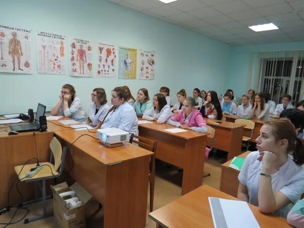 Медицинский колледж 2 санкт петербург фото 9 декабря в филиале #ГБПОУЛОМТ города Всеволожска прошли ежегодные чтения среди 