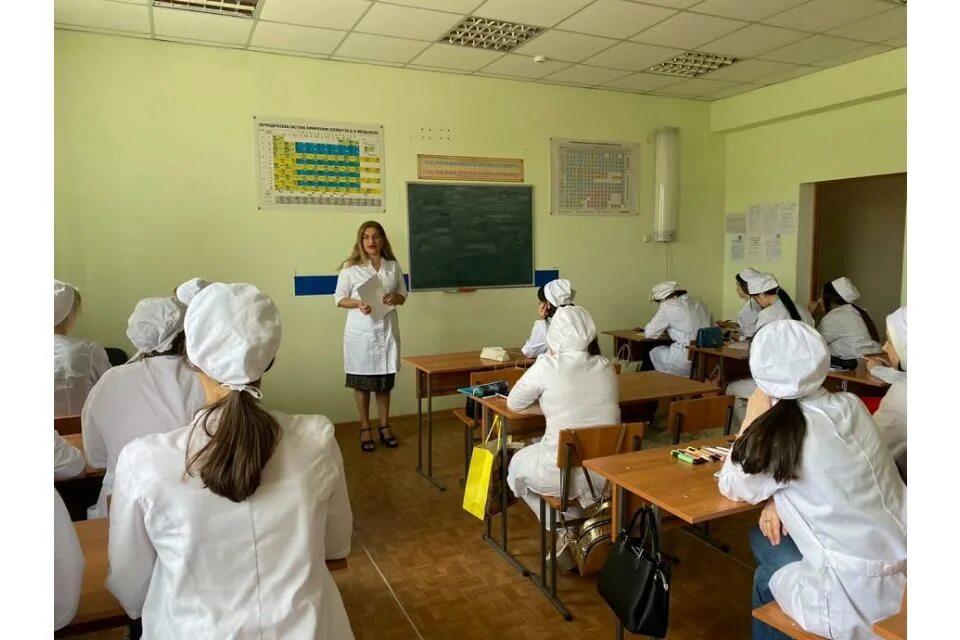 Медицинский колледж фото ГБПОУ СК "Пятигорский медицинский колледж"