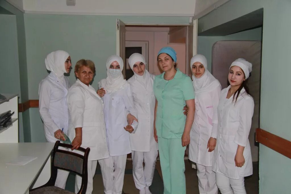 Медицинский колледж кузнечный пер 20 фото Производственная практика студентов Медицинского колледжа им.Башларова Медицинск