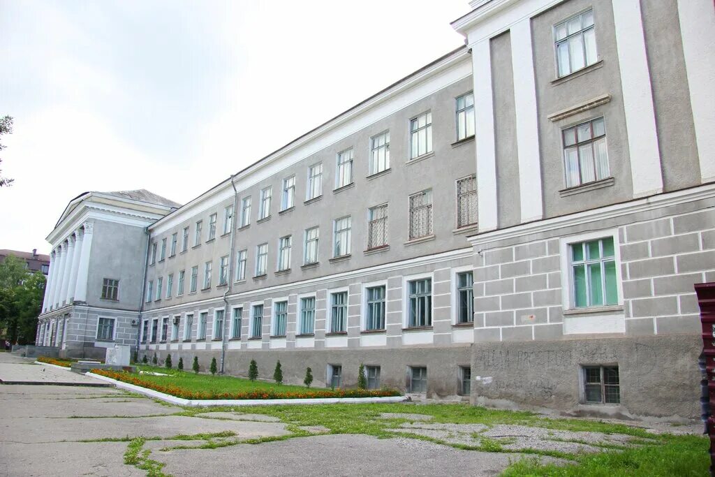 Медицинский колледж ул горького 17 92 фото Медицинский колледж КБГУ, колледж, ул. Горького, 17/92, Нальчик, Россия - Яндекс
