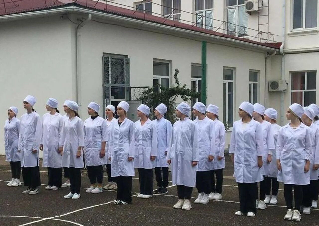 Медицинский колледж в анапе фото ГБПОУ "Новороссийский медицинский колледж" - EasyBlog - конкурс "Смотр песни и с
