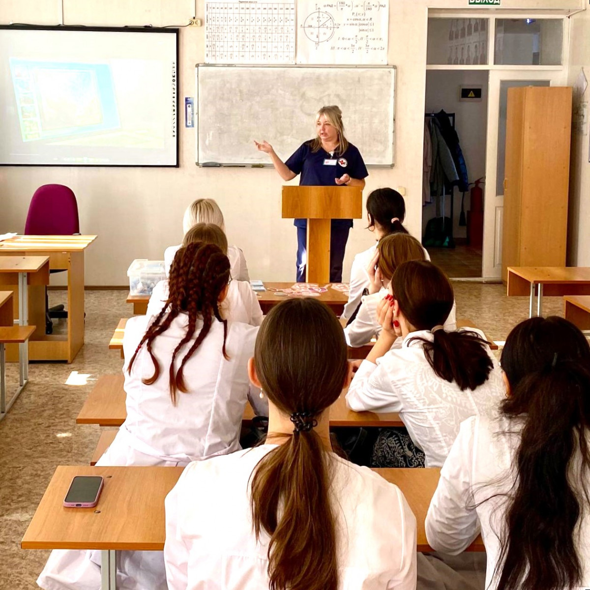 Медицинский колледж в анапе фото Специалисты городской больницы Анапы провели встречи с молодежью - Новости больн