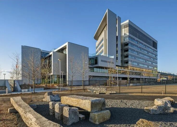 Медицинский центр фото здания Gallery of Spaulding Hospita / Perkins&Will - 6 Hospital design architecture, Ho