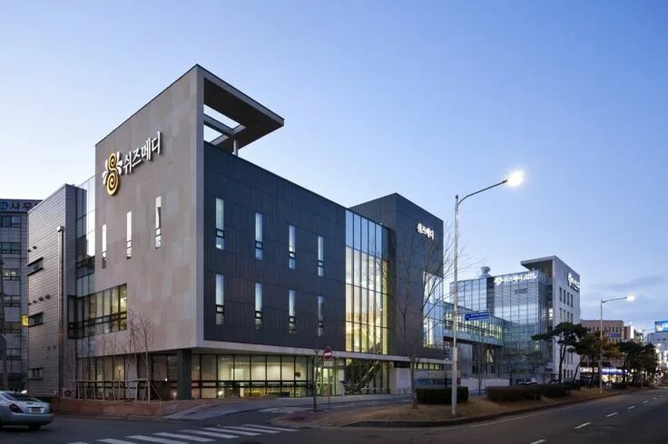 Медицинский центр фото здания Gallery of Shesmedi Hospital / D.LIM architects - 6 Hospital design architecture