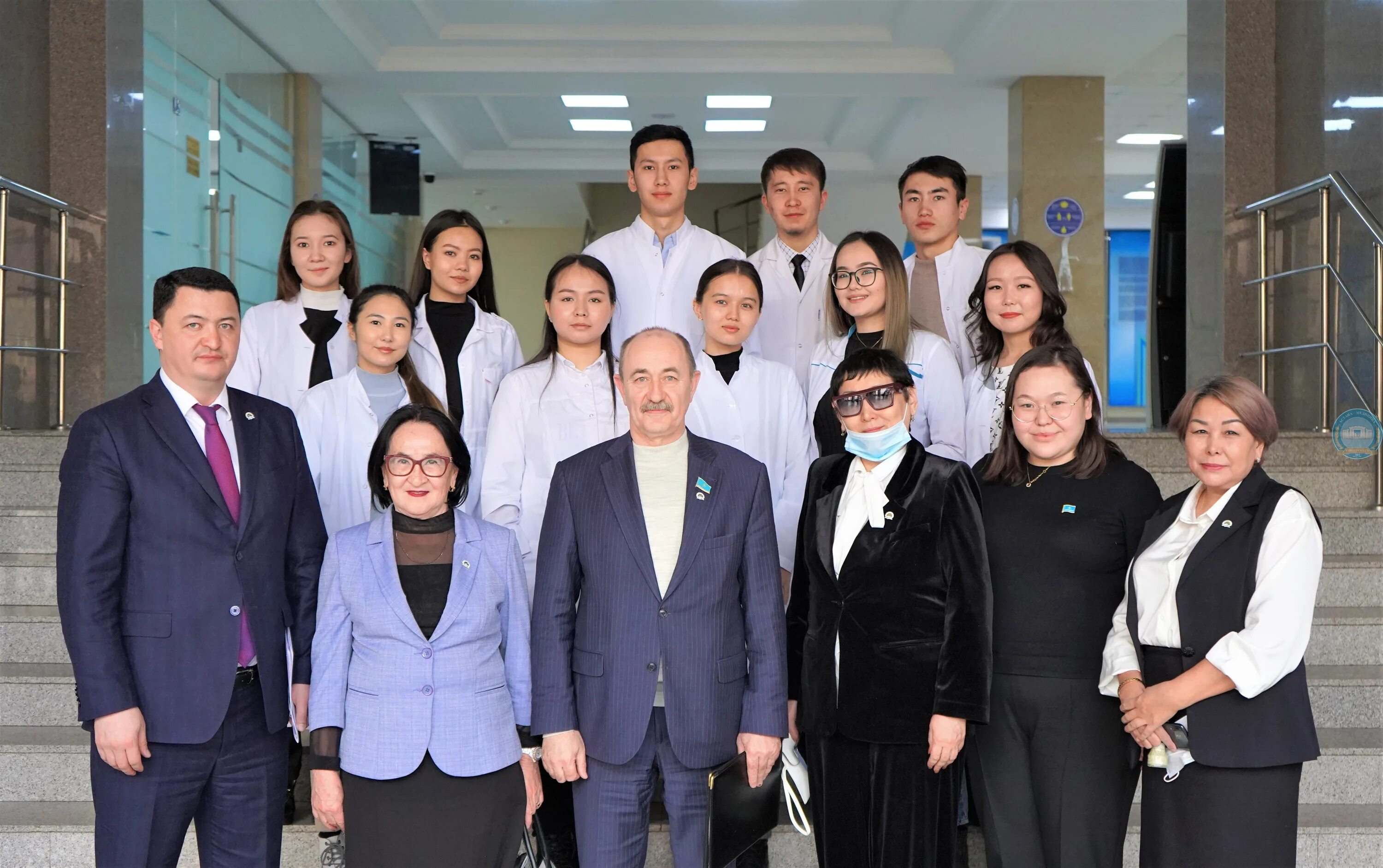 Медицинский университет астана фото Итоги ХХІ съезда партии "Nur Otan" обсудили в Медицинском университете Астана