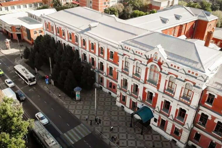 Медицинский университет краснодар фото 13 главных вузов Краснодара: адреса, стоимость обучения - Я Покупаю