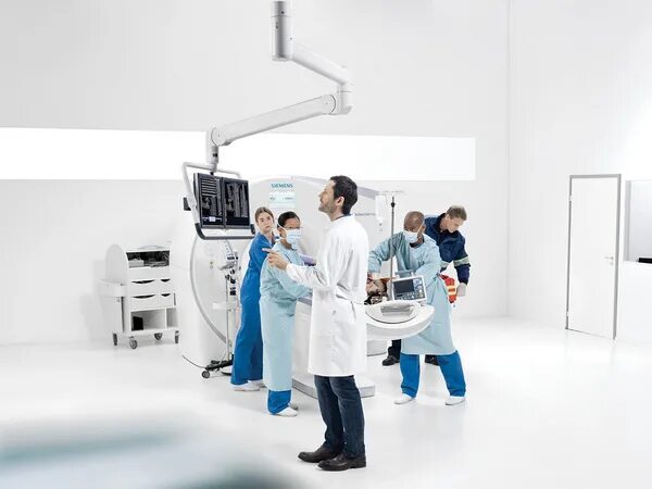 Медицинское оборудование фото Siemens SOMATOM Force КТ томограф Медицинское оборудование UMETEX
