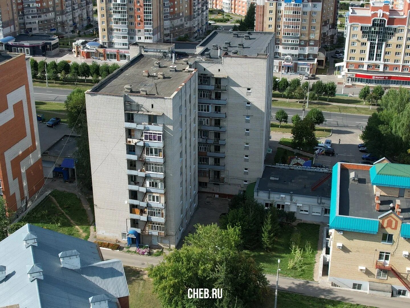 Медитекс ул горького 11 1 фото Вид сверху на Максима Горького 11 - в июле 2021-го