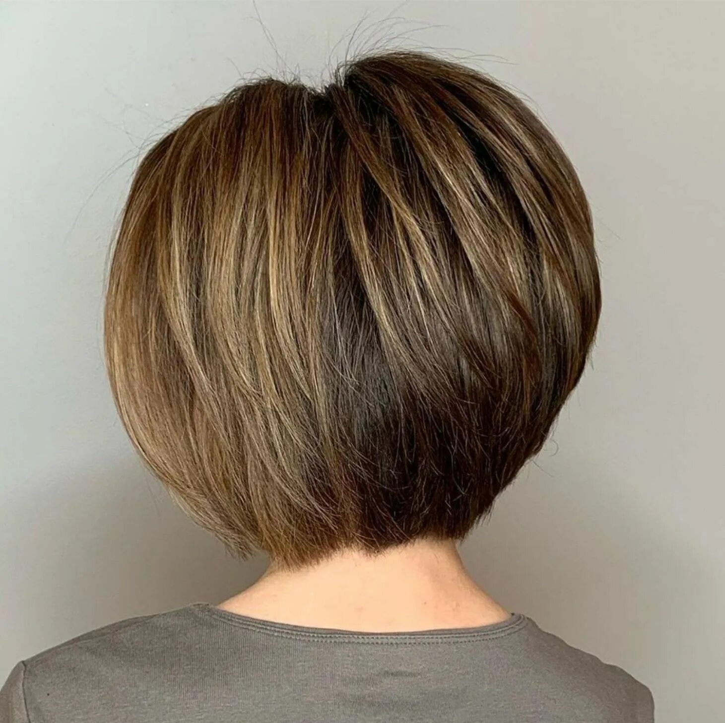 Медиум боб каре фото 50 Hottest Stacked Haircuts to Try in 2024 Stacked haircuts, Stacked bob haircut