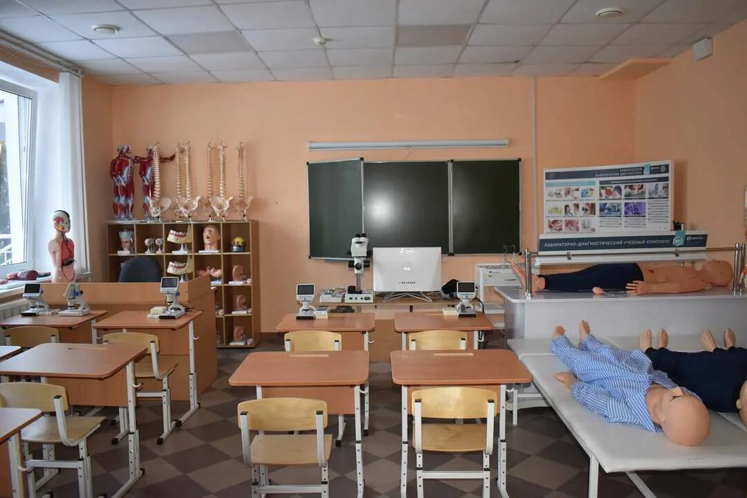 Медкласс ул ленина 101 фото Вейделевские школьники получили возможность практиковаться в медицинских классах