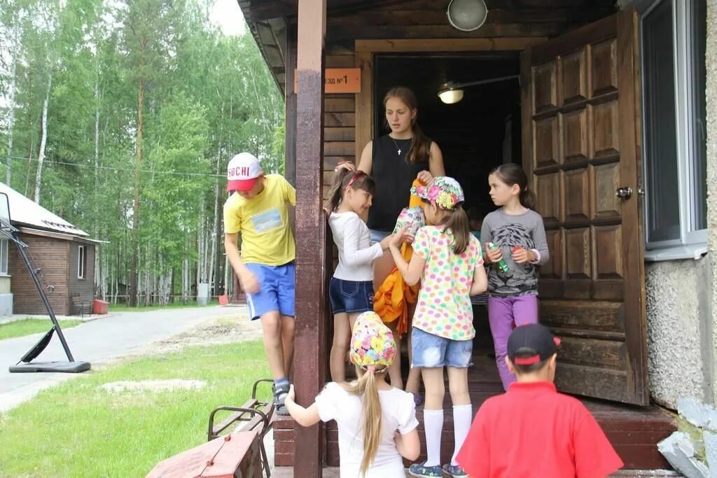 Медная горка верхняя пышма фото Загородный оздоровительный лагерь "Медная горка"