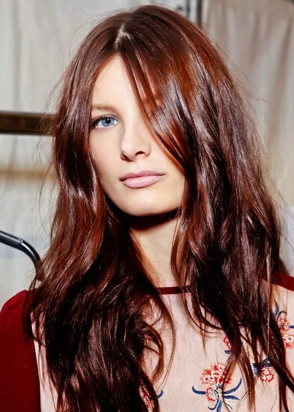 Медно коричневый цвет волос фото La tendance coiffure est au décoiffé - LOULOU Winterkapsels, Lang haar kapsels, 
