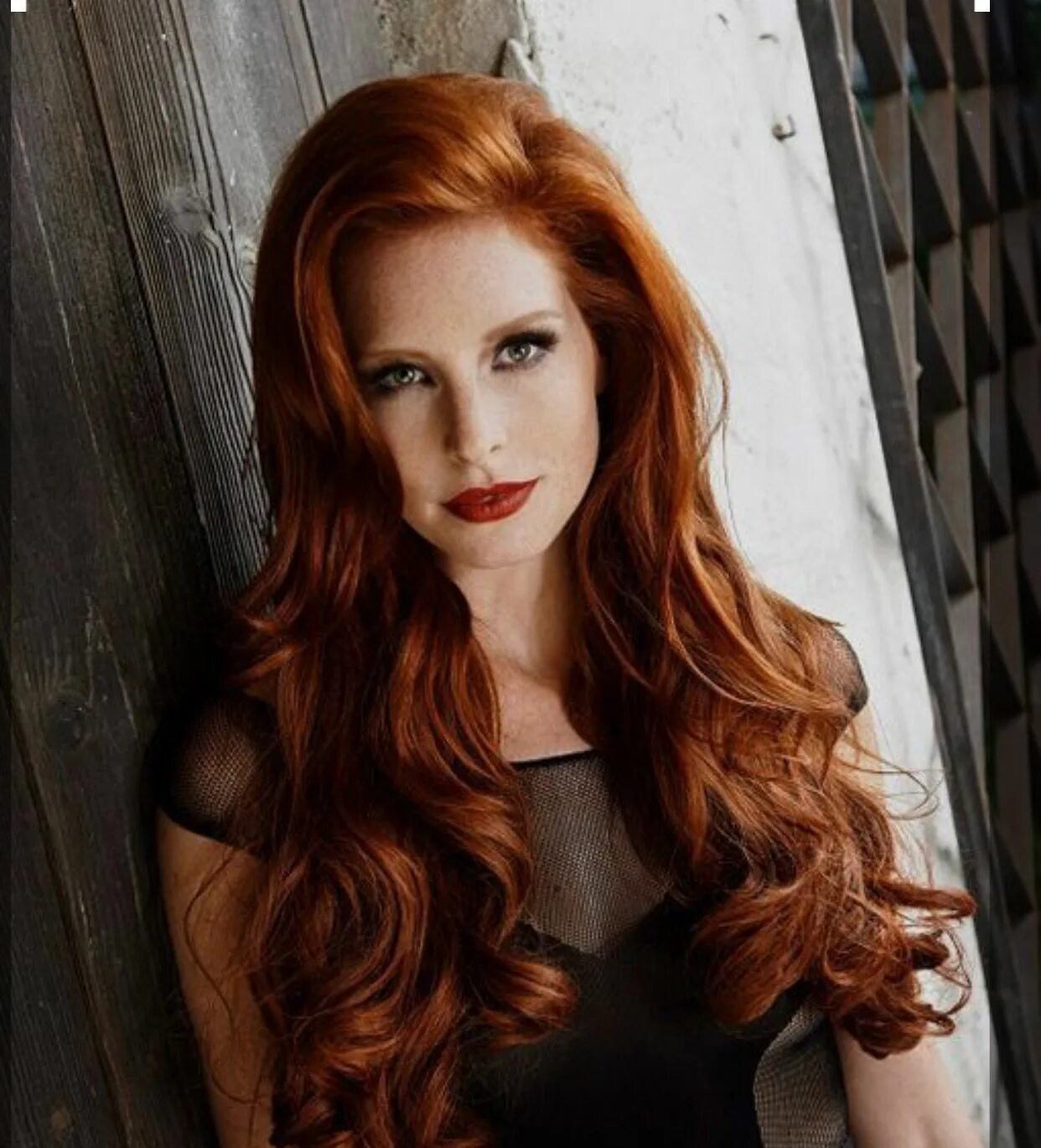 Медные волосы фото Curls, Color, and most important...Length!! Beautiful red hair, Long red hair, R