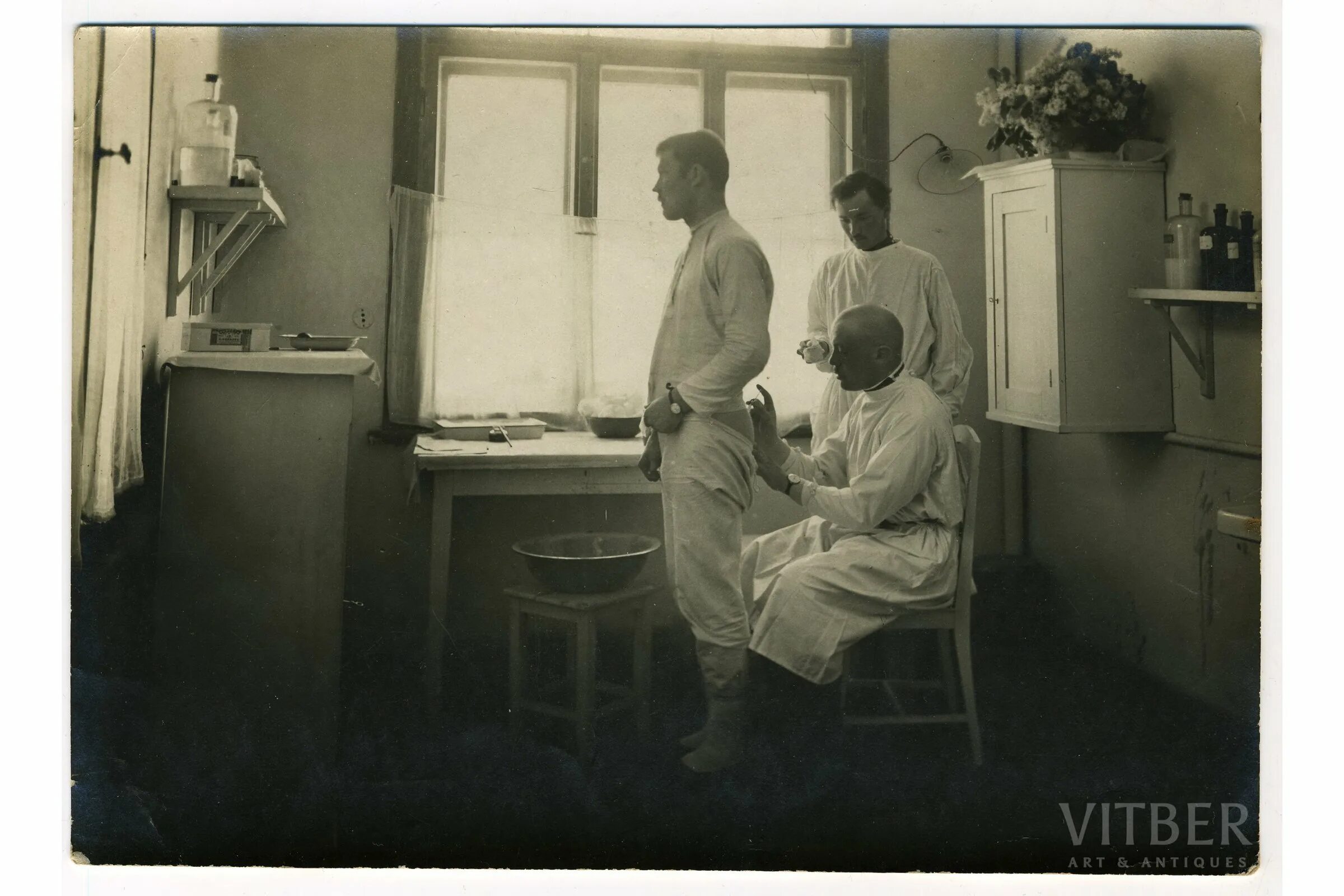 Медосмотр ул ленина 91 фото Photography, The Tsarist Russia, a military hospital, beginning of 20th cent., 1