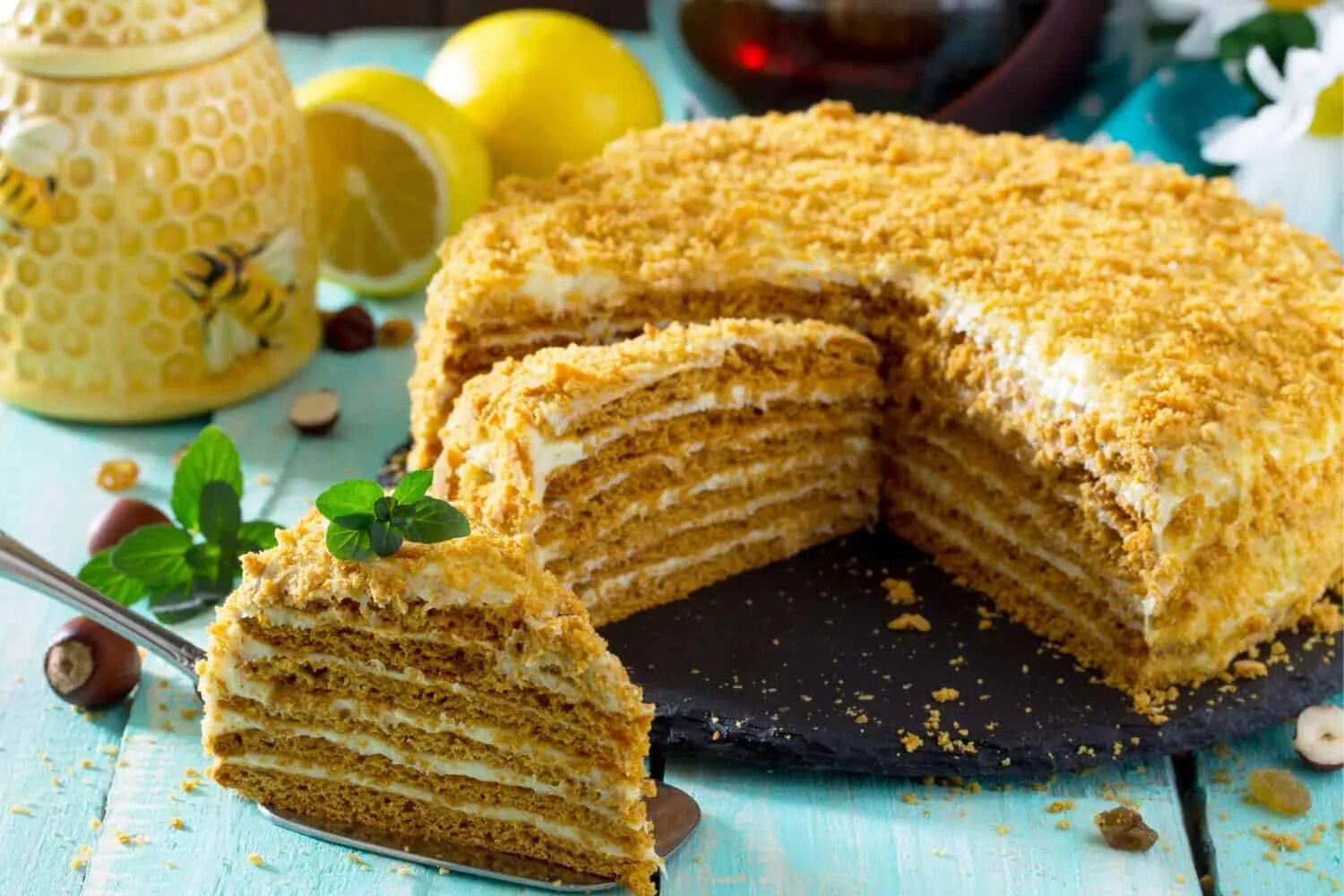 Медовик без крема рецепт с фото Saturday tasty treat: Delectable honey cake