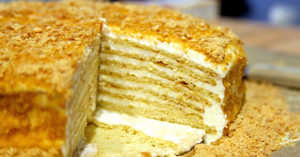 Медовик классический со сметанным с фото Medovik - Russian Honey Cake Recipe Honey cake recipe, Cake recipes, Honey cake