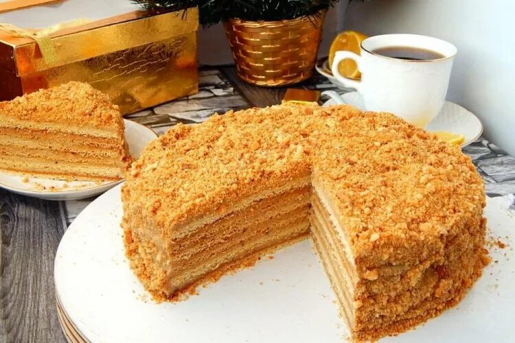 Медовик на сковороде с пошаговым фото 15 вкуснейших рецептов выпечки на сковороде