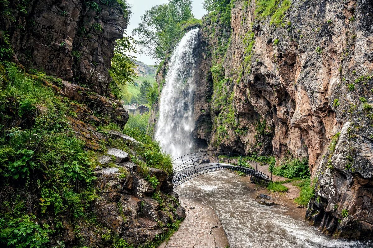 Медовые водопады пятигорск фото Медовые водопады, Замок Коварства и Любви, гора "Кольцо"