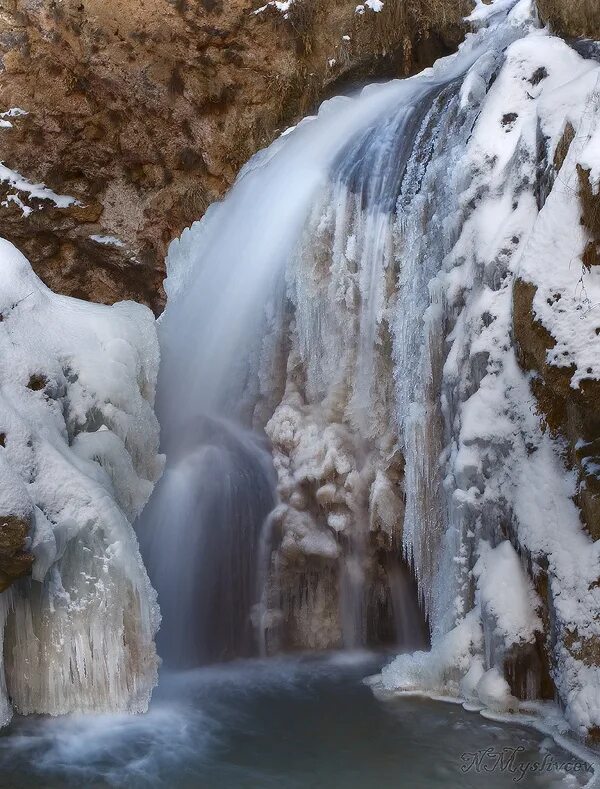Медовые водопады зимой фото Грозди медовых водопадов, Природа