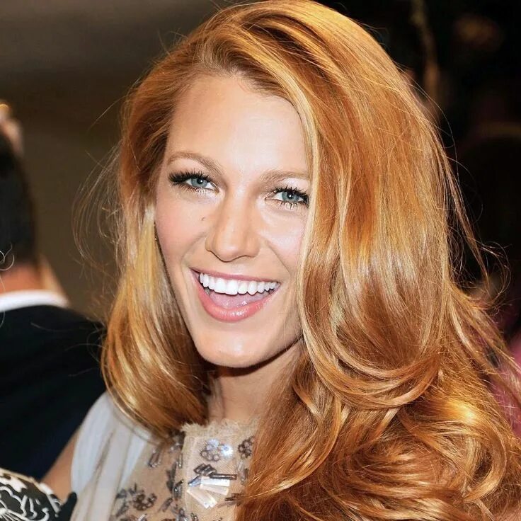 Медовый цвет волос фото A Guide To Strawberry Blonde Blake lively hair color, Strawberry blonde hair col