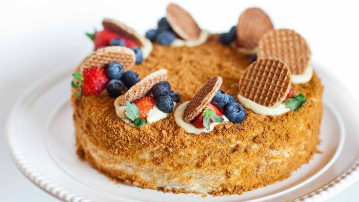 Медовый торт оформление Medovik Cake: 8-Layer Honey Cake Торт Медовик #medovikrezept Medovik Cake: 8-Lay
