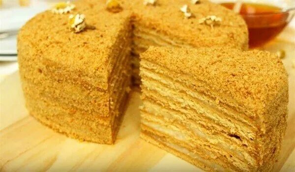 Медовый торт с заварным кремом фото Медовый торт. Рецепты самого вкусного на свете медовика Honey cake recipe, Russi
