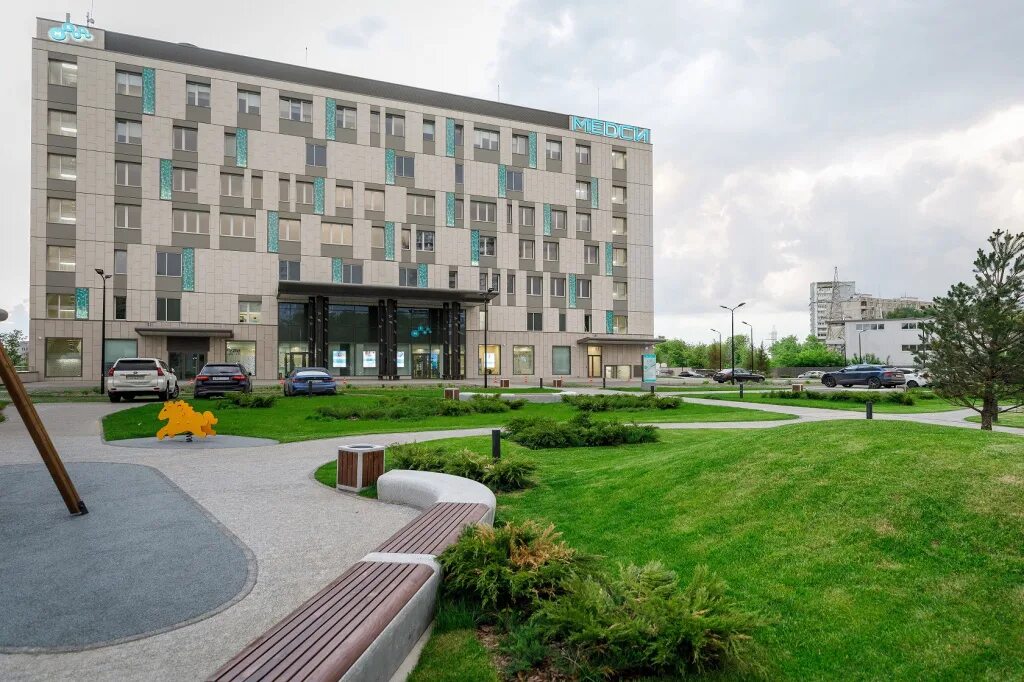 Медси просп мельникова 5 корп 1 фото ГК "МЕДСИ" лидирует в рейтинге "ТОП-200 частных многопрофильных клиник России" -