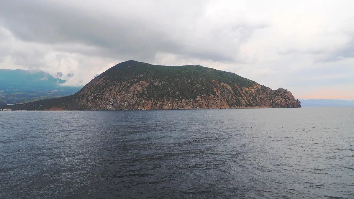 Медведь гора в крыму фото с ногами Гора Аю-даг, или Медведь-гора. :: Евгений Седов - Социальная сеть ФотоКто