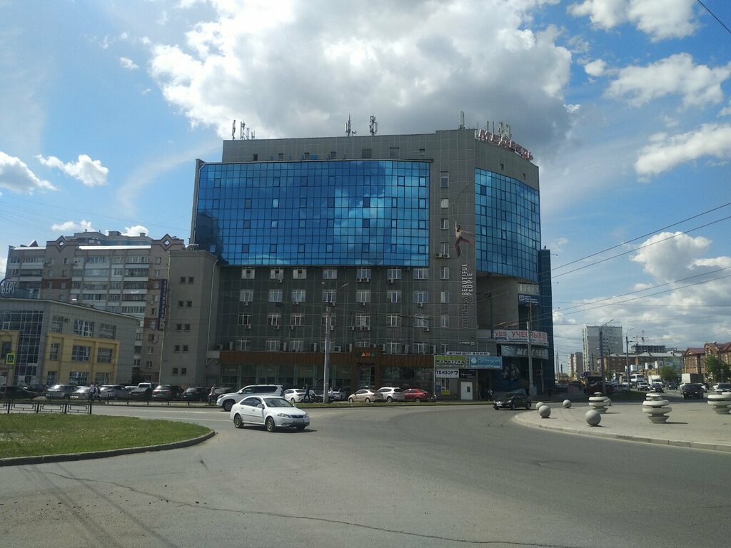 Медведь пушкинская ул 165 ижевск фото Панорама: Медведь, торговый центр, Пушкинская ул., 165, Ижевск - Яндекс Карты