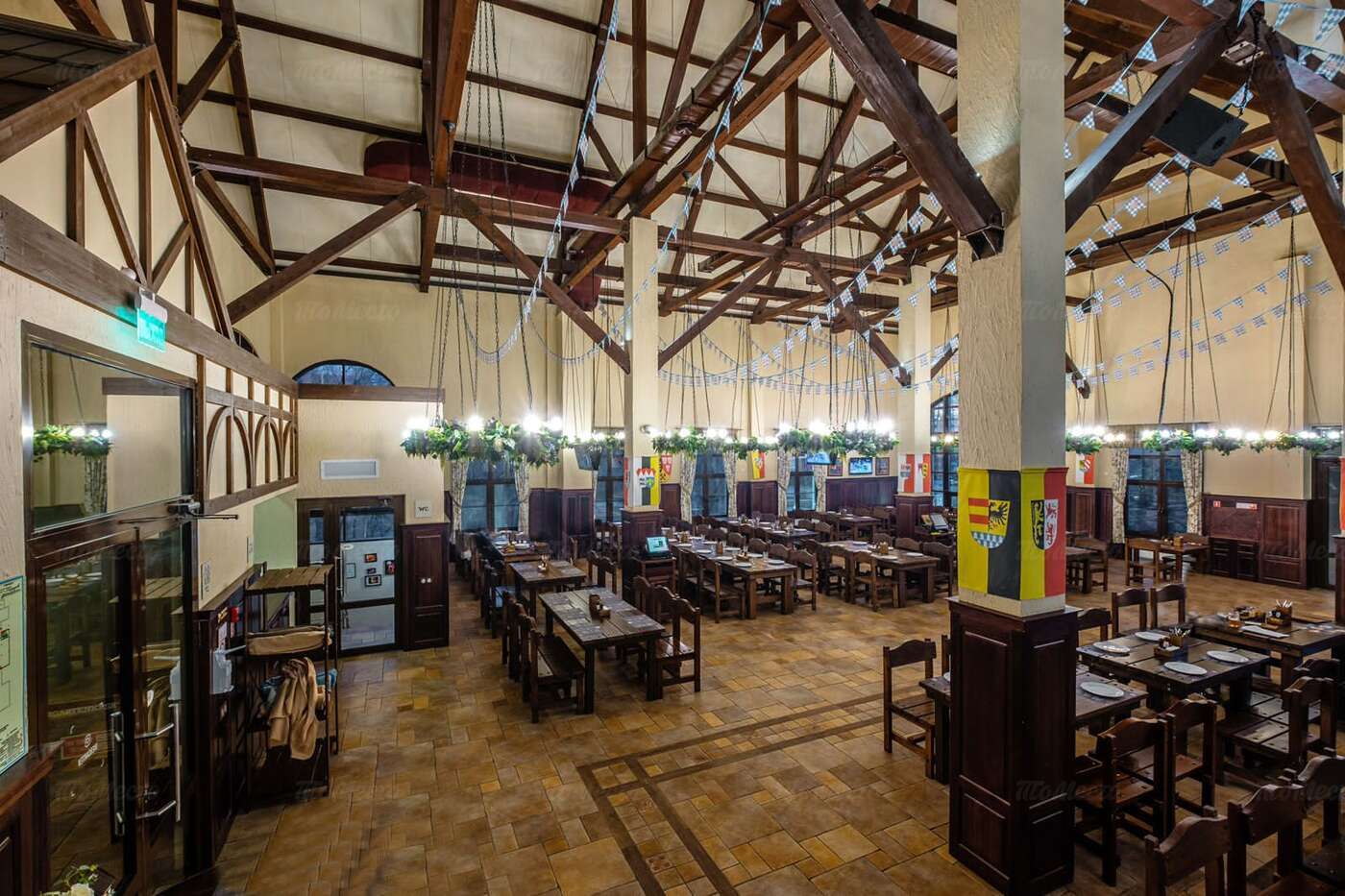 Медведь ул елены стасовой 54г 24 фото Ресторан Biergarten (Биргартен) на улице Елены Стасовой: меню и цены, отзывы, ад