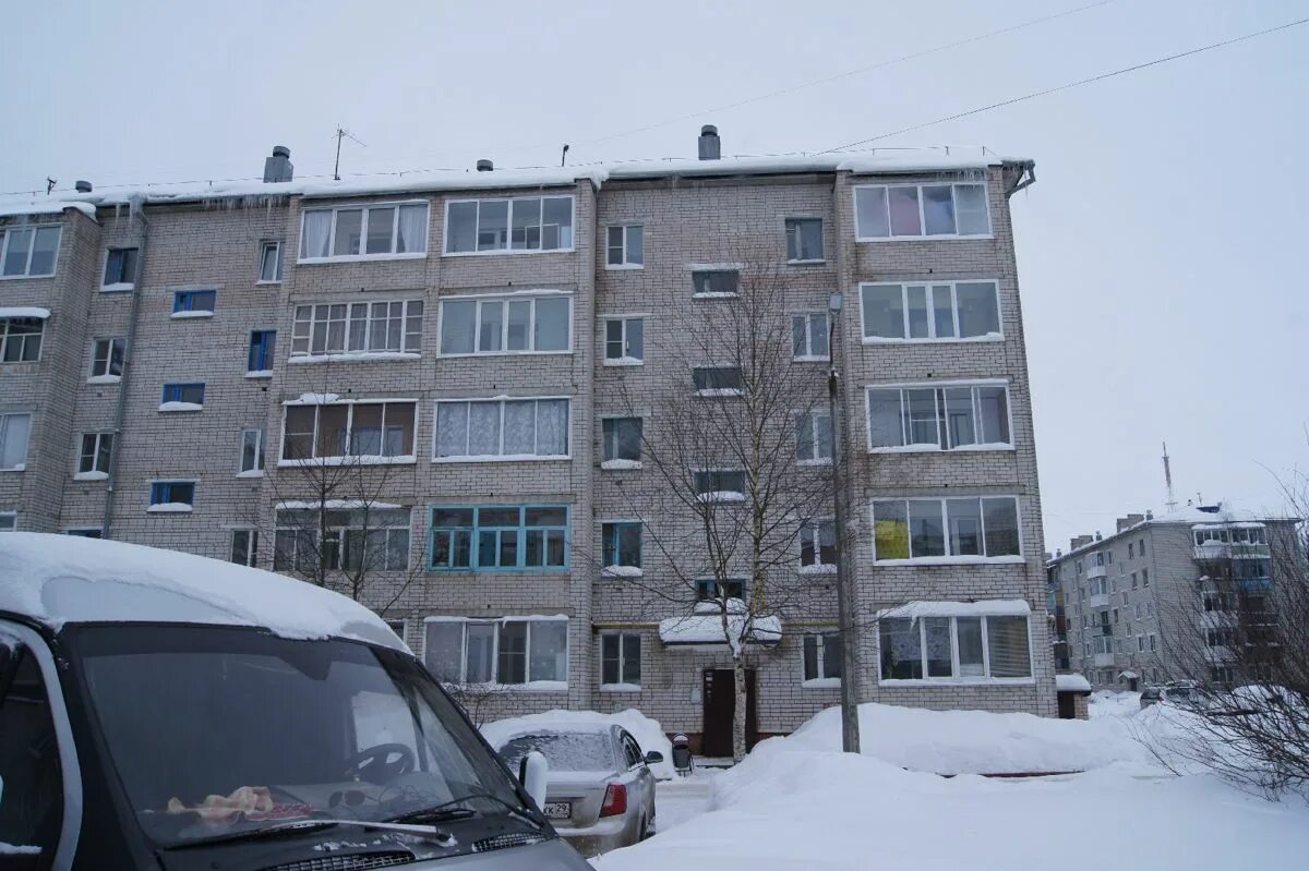 Медведь ул маяковского 12б котлас фото Купить 1-комнатную квартиру, 32.8 м² по адресу Архангельская область, Котлас, ул