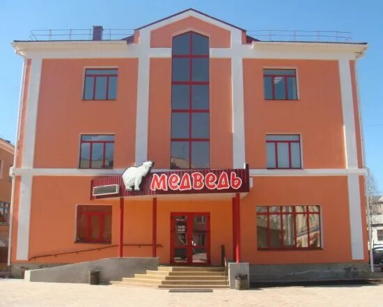 Медведь ул невского 5 котлас фото Очень вкусная еда. Ели свинину с овощами на сковородке. - Picture of Medved Rest
